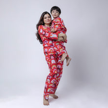 Load image into Gallery viewer, Holiday Mood Twinning Pyjama Sets
