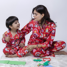 Load image into Gallery viewer, Holiday Mood Twinning Pyjama Sets
