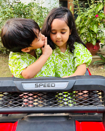 Tropical Sibling Chic Twinning Outfits| Green Forest| Pure Cotton